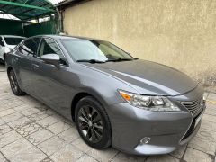 Photo of the vehicle Lexus ES