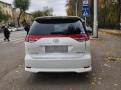 Фото авто Toyota Estima