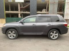 Photo of the vehicle Toyota Highlander