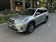 Сүрөт унаа Toyota Highlander