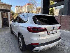 Photo of the vehicle BMW X5