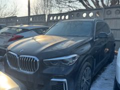 Photo of the vehicle BMW X5