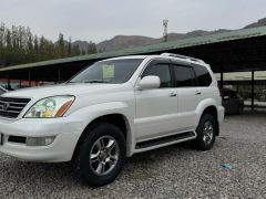 Photo of the vehicle Lexus GX