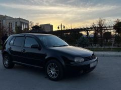 Фото авто Volkswagen Golf GTI