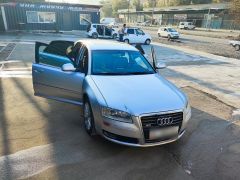 Photo of the vehicle Audi A8