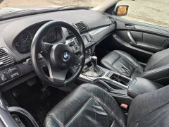 Photo of the vehicle BMW X5