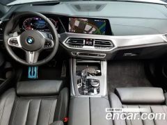 Photo of the vehicle BMW X5