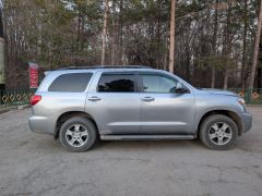 Фото авто Toyota Sequoia