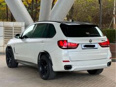 Photo of the vehicle BMW X5