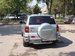 Сүрөт унаа Toyota RAV4