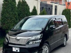 Photo of the vehicle Toyota Vellfire