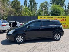 Фото авто Toyota Corolla Verso