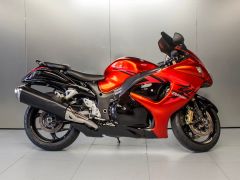 Сүрөт унаа Suzuki GSX 1300 R Hayabusa