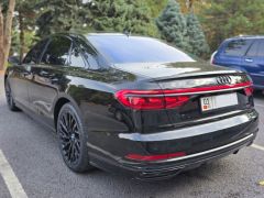 Photo of the vehicle Audi A8