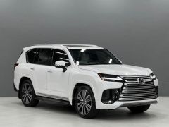 Photo of the vehicle Lexus LX