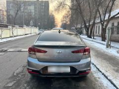 Сүрөт унаа Hyundai Elantra