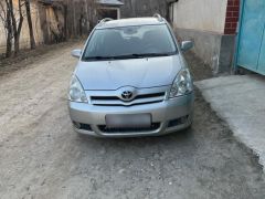 Сүрөт унаа Toyota Corolla Verso