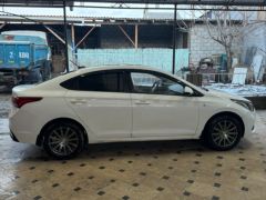 Сүрөт унаа Hyundai Solaris