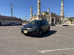 Сүрөт унаа Toyota RAV4