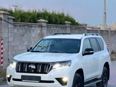 Сүрөт унаа Toyota Land Cruiser Prado