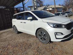 Фото авто Kia Carnival