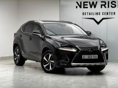 Photo of the vehicle Lexus NX