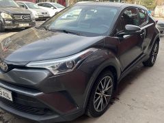 Photo of the vehicle Toyota C-HR