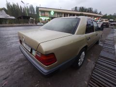 Photo of the vehicle Mercedes-Benz W124