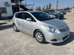 Фото авто Toyota Corolla Verso