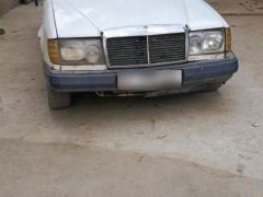 Сүрөт унаа Mercedes-Benz W124