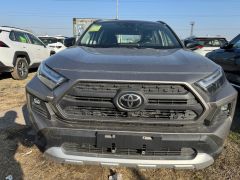 Photo of the vehicle Toyota RAV4