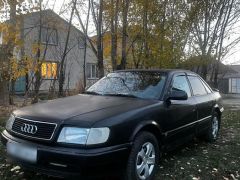 Photo of the vehicle Audi 100