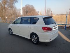 Сүрөт унаа Toyota Ipsum