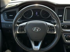 Photo of the vehicle Hyundai Sonata