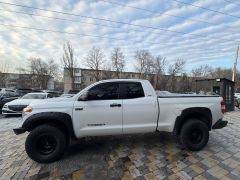 Photo of the vehicle Toyota Tundra