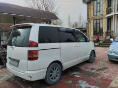 Сүрөт унаа Toyota Noah