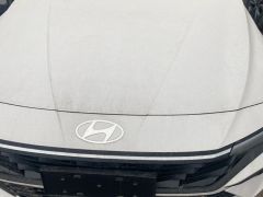 Сүрөт унаа Hyundai Elantra