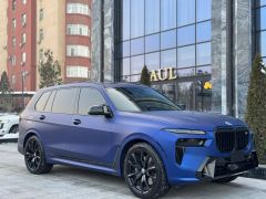 Фото авто BMW X7