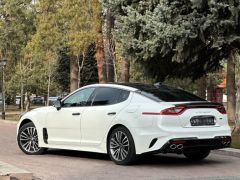 Сүрөт унаа Kia Stinger