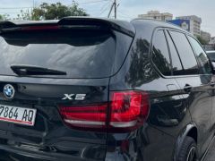 Photo of the vehicle BMW X5