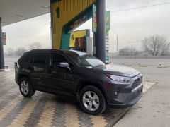 Сүрөт унаа Toyota RAV4