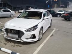 Photo of the vehicle Hyundai Sonata