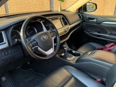 Сүрөт унаа Toyota Highlander