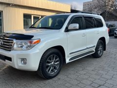 Photo of the vehicle Toyota Land Cruiser