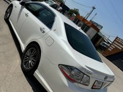 Фото авто Toyota Crown