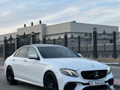 Фото авто Mercedes-Benz E-Класс