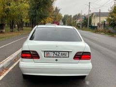 Фото авто Mercedes-Benz E-Класс