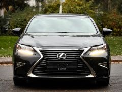 Photo of the vehicle Lexus ES