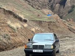 Сүрөт унаа Mercedes-Benz W124