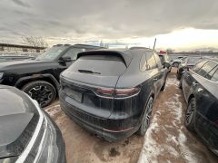 Photo of the vehicle Porsche Cayenne